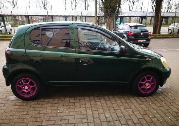 Toyota Yaris cena 5000 przebieg: 222142, rok produkcji 2000 z Olsztyn małe 37